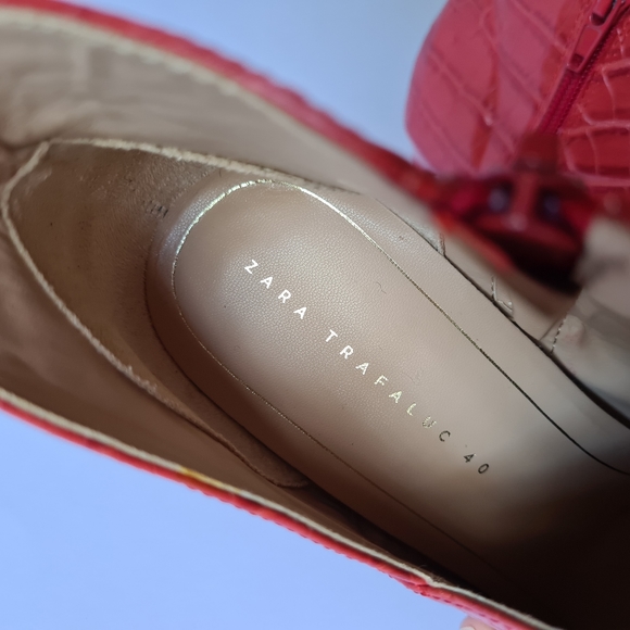 Zara Trafaluc Pointed Toe Red Watermelon Embossed Booties Heels Ankle Boots sz40 - Picture 12 of 16
